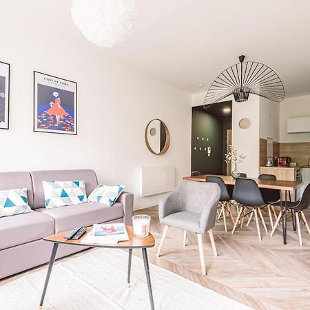 Henri Au Pied De La Cathedrale. Apartment Reims Exterior photo